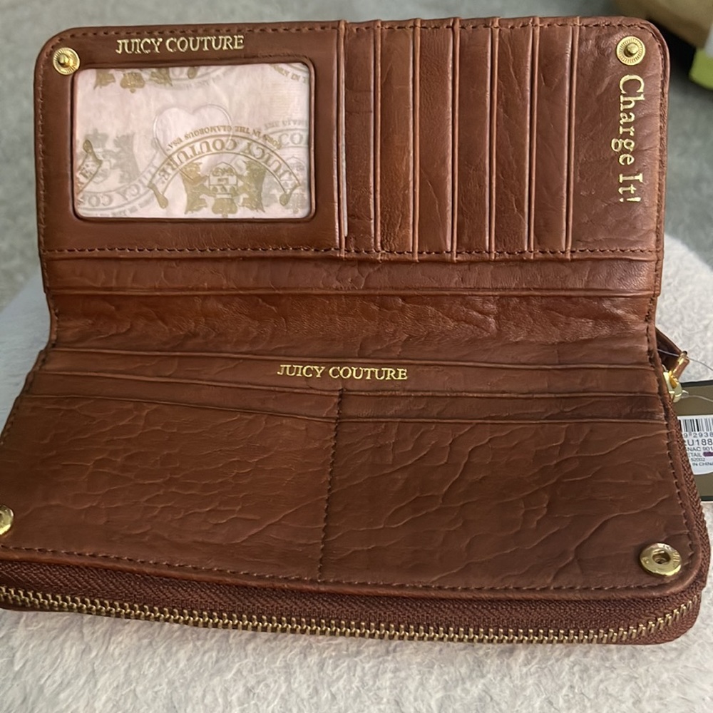 Juicy couture wallet. NWT - Picture 2 of 4
